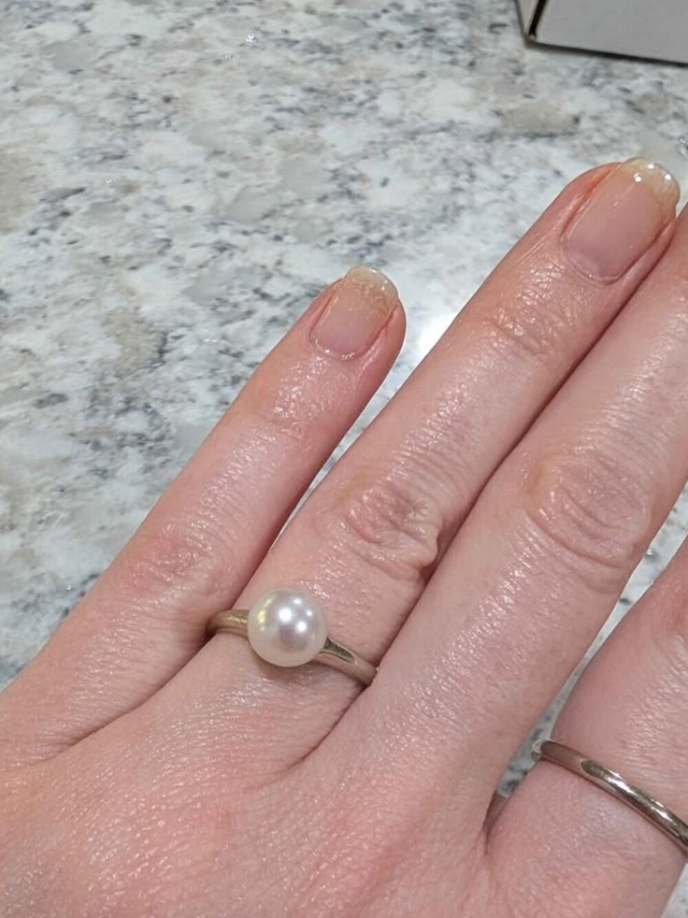 14k size 6 White Gold Pearl Vintage Ring
